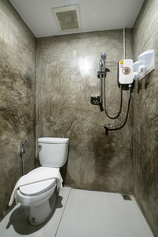 Bed Hostel Phuket الغرفة الصورة